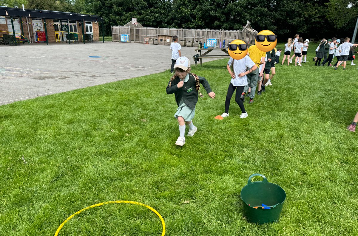 stasaphvp's tweet photo. 🦋 Transition afternoon @esgobmorgan 😎 We had a fantastic time playing outdoor games, making new friends, and getting a taste of what’s to come in Year 3. #VPHC https://t.co/KBWUTfvNAb