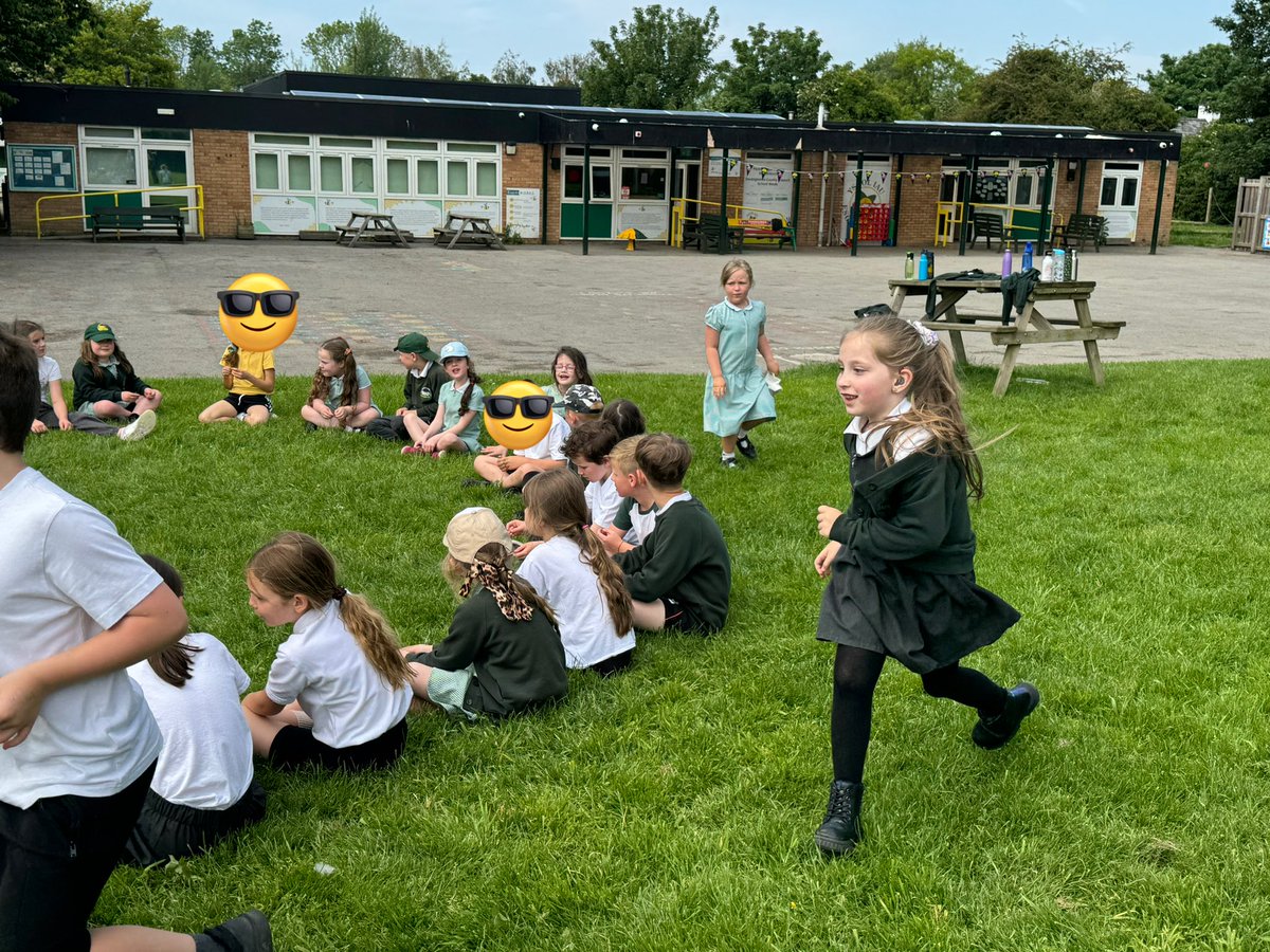 stasaphvp's tweet photo. 🦋 Transition afternoon @esgobmorgan 😎 We had a fantastic time playing outdoor games, making new friends, and getting a taste of what’s to come in Year 3. #VPHC https://t.co/KBWUTfvNAb