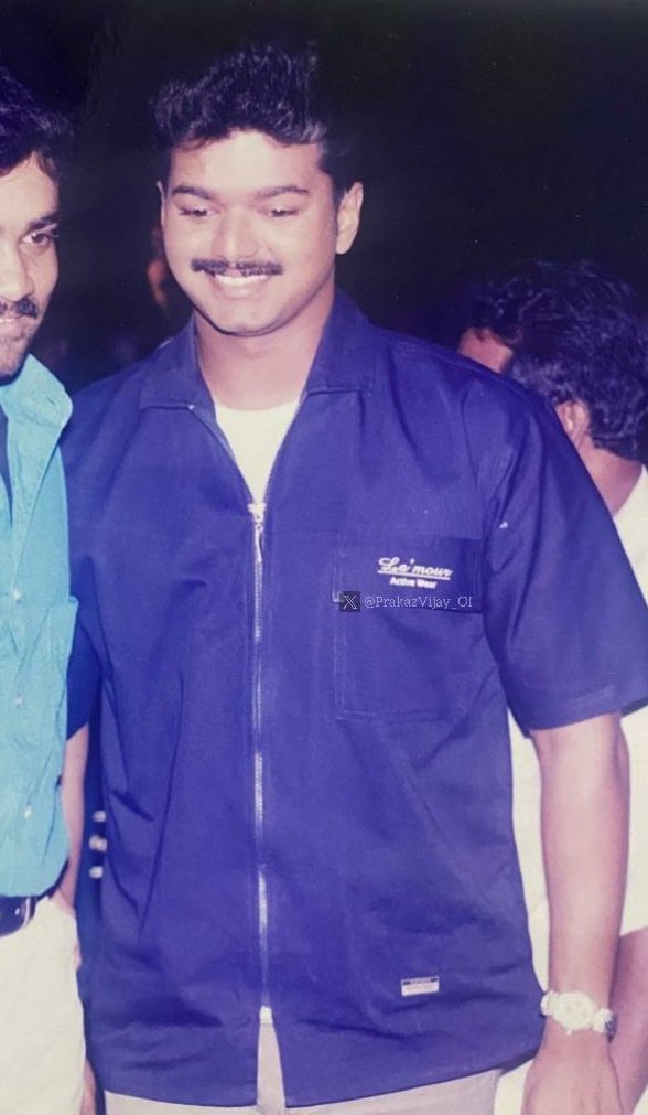 Gopu_VJ's tweet photo. இளைய தளபதி >>> 🤌🏻❤️💎 

@actorvijay na 🫴🏼♥️ https://t.co/sa7GrYe0CH