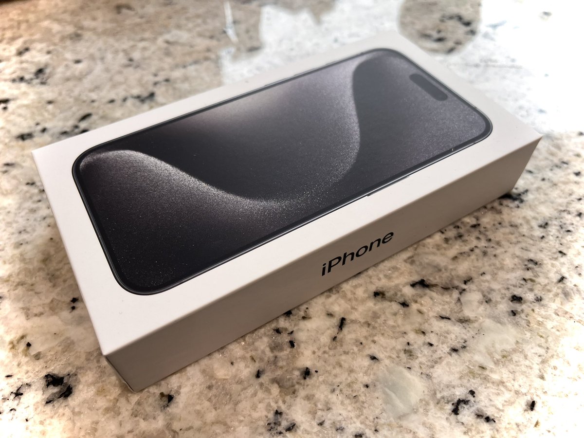 It maybe wet out there and field walking was shite but get back and it’s new phone day.!! #iphone15pro