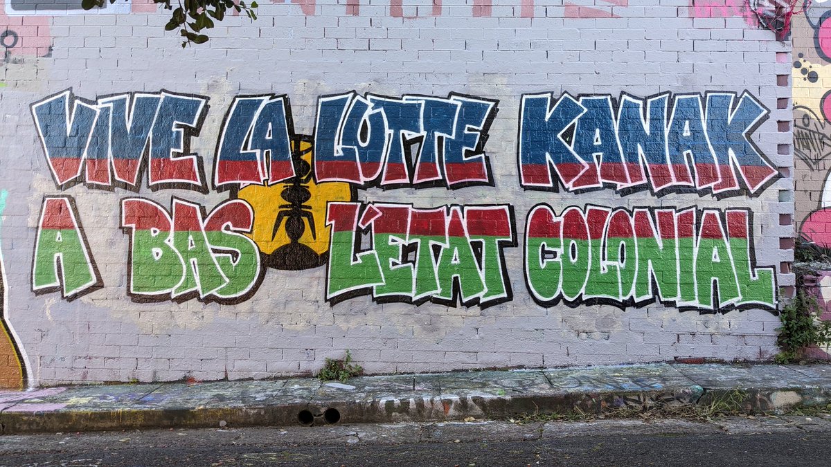 'Long live the kanak struggle. Down with the colonial state'
Graffiti in Sydney in solidarity with the anti-colonial movement in French ruled Kanaky / New Caledonia, which has been rocked by a major revolt in recent days.