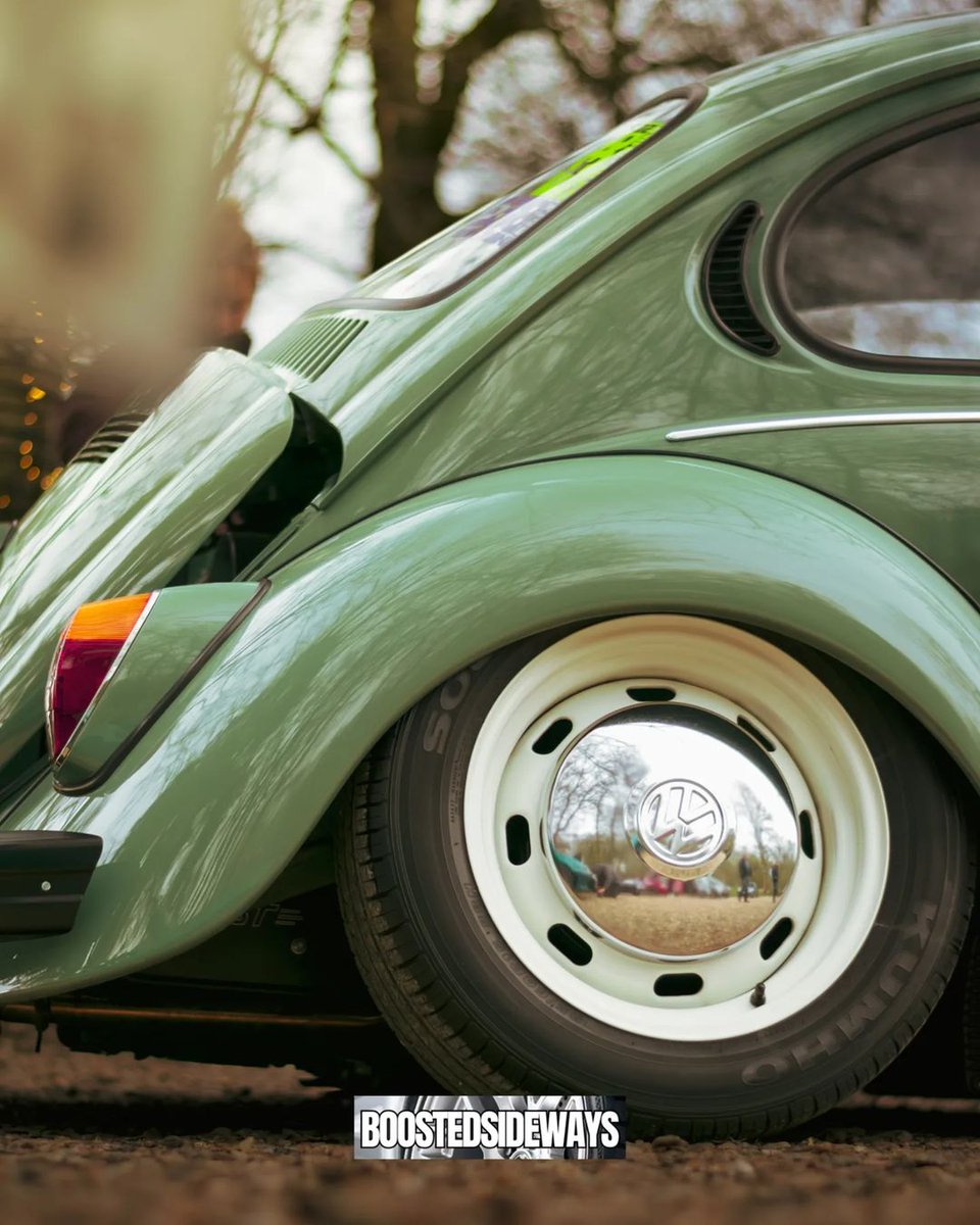 We agree @boostedsideways (on Instagram). Sleek, stylish and retro.

#vw #vwbeetle #classicbeetle #vwdub #vagcrew #baggedcars #tucked #restoration #carsandcoffee #herbie #classiccarsdaily #caffeineandmachine #kumhotyres