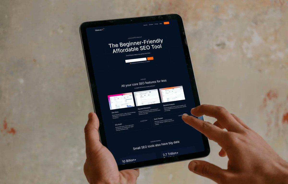 macu_studio's tweet photo. BRAND STRATEGY
Clicks is no normal SEO tool

It’s simple to see traffic changes and easier to use out the box than other tools

We wanted to make the branding simple and easy while also being trustworthy and authoritative https://t.co/51iQTxhdWP