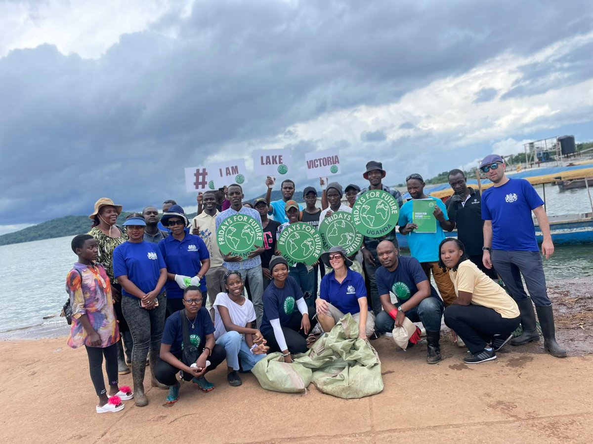 Let's keep pushing for a waste-free lake. Together, we can make a difference. Thanks to @UKinUganda for the big help out. Wanna join or support us? Message us here. #IamLakeVictoria