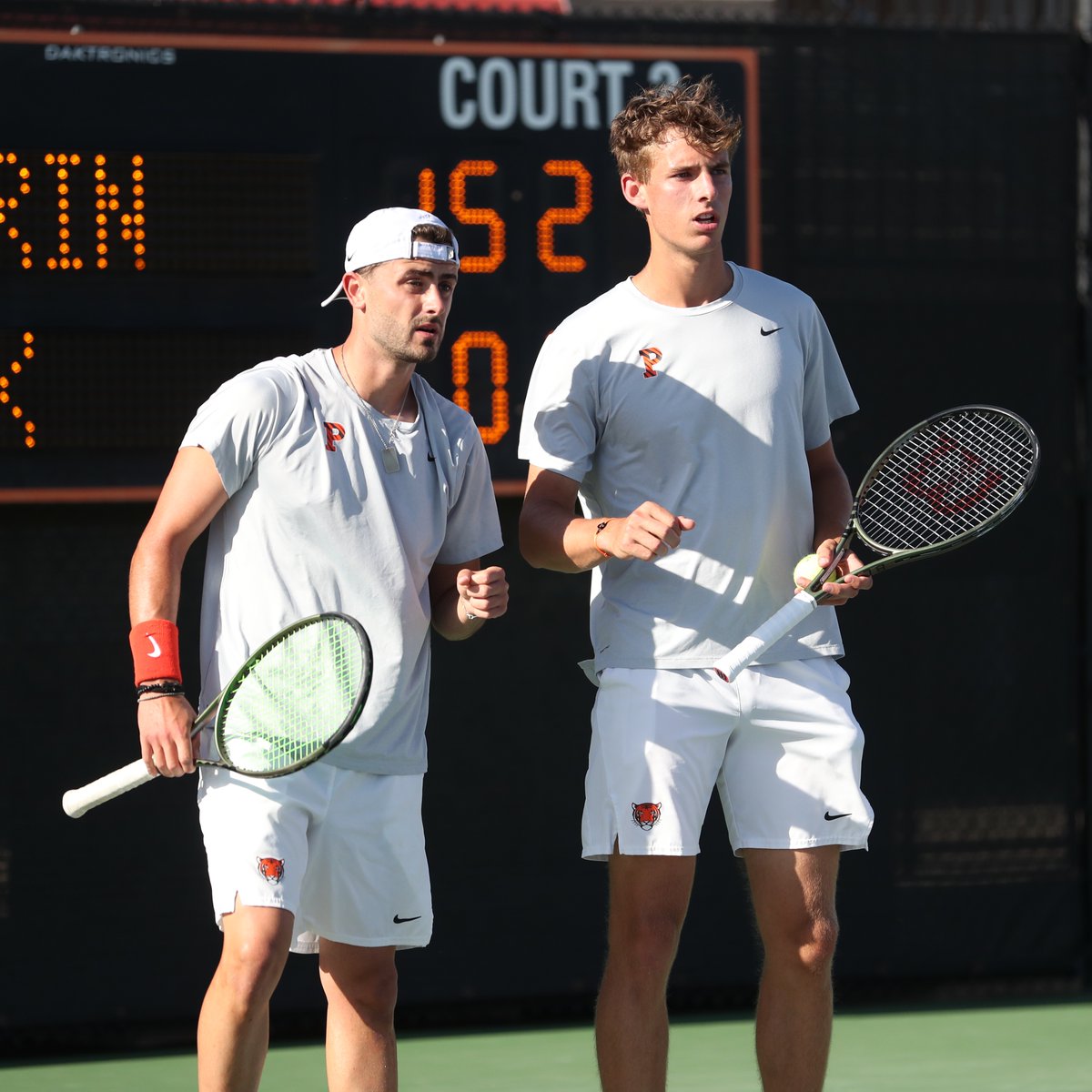 ROUND OF 16. Good luck to @ptonmenstennis' Paul Inchauspe and Filippos Astreinidis in the Round of 16 today! Yesterday, the pair knocked off No. 4 Joshua Lapadat and JJ Mercer of Kentucky. 🌿🎾