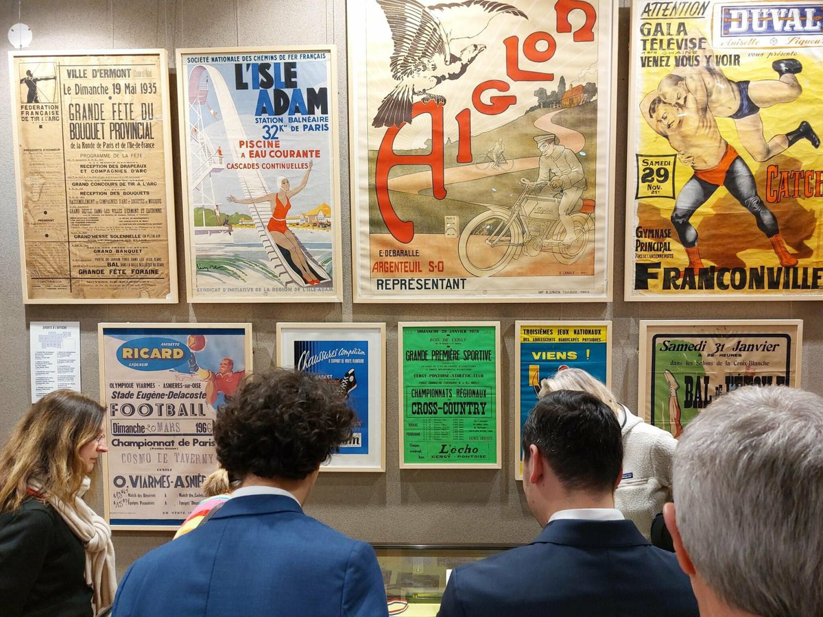 Nostalgie, vieilles affiches et objets collectors : une expo retrace un siècle de sport dans le Val-d’Oise - Le Parisien ➡️ l.leparisien.fr/9gSu #Paris2024