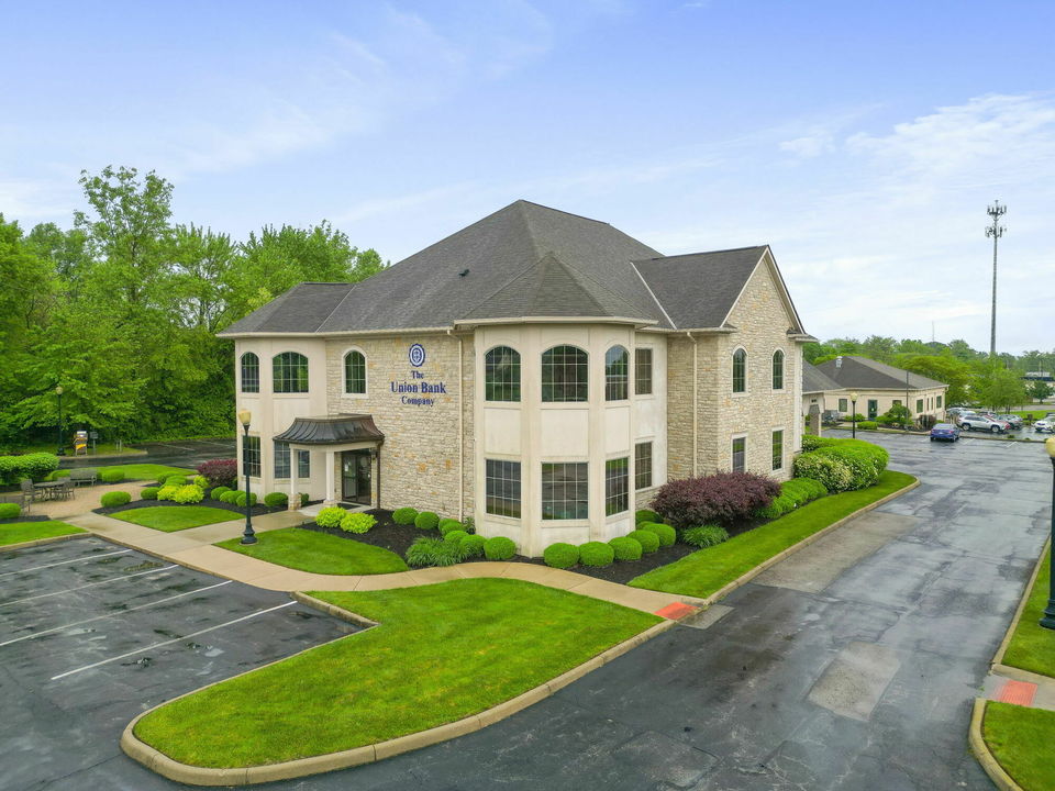 theBrokerList's tweet photo. 461 Beecher Road, Gahanna, OH, 43230 #Gahanna #Ohio #CRE @AroundCbus @NAIOhioEquities #Retail #FreeStandingBuilding https://t.co/1aufn2fjxw https://t.co/xAZsukfCZx