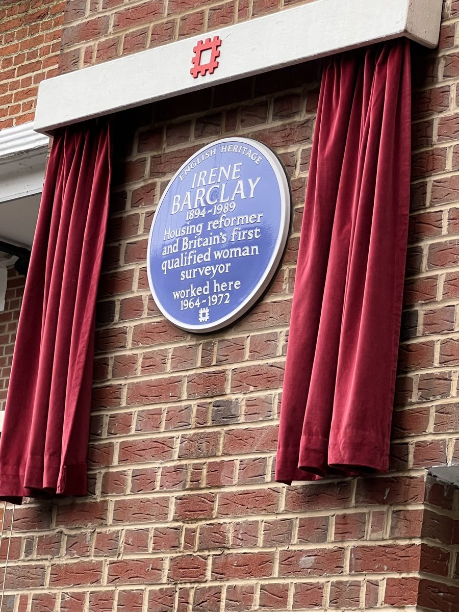 Today the historic Blue Plaque honouring the life and legacy of the first woman to qualify as a Chartered Surveryor, Irene Barclay, was unveiled at St Martin’s House.
Irene Barclay is a celebrated alumna of @StudyUCEM. More about her story here 👇
tinyurl.com/3khf834p