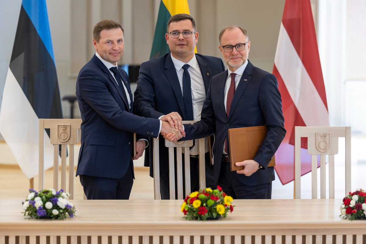 🇪🇪🇱🇻🇱🇹 Baltic defence ministers enhance cooperation in preparations for @NATO's Washington summit! In today’s critical security situation, allies are encouraged to allocate at least 2.5% of GDP to defence. #TeamBaltics are leading the way with the 3% club. 📈