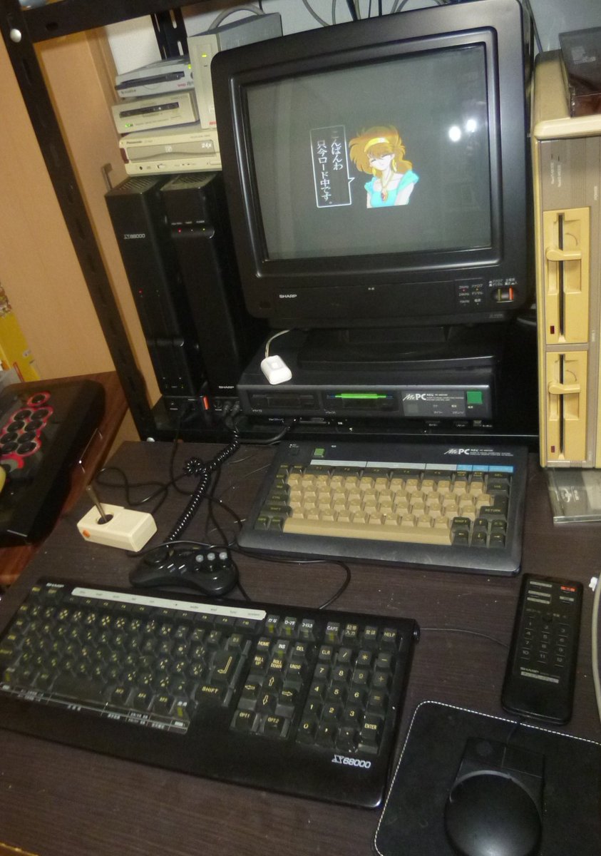 kyokonodan2525's tweet photo. 最後に常用している所蔵昔のPC動作確認。
ここにある機種を一瞬で見分けることが出来る人はほぼいないと思うけど、どれも一世を風靡したPCと思います。
あと何年この環境を維持できるか分かりませんが、大事にしてあげたいですね😊
#PC88 #X68000 #X1 #FM77 #PC60 #PC98 #FMTOWNS https://t.co/KEzzp02neJ