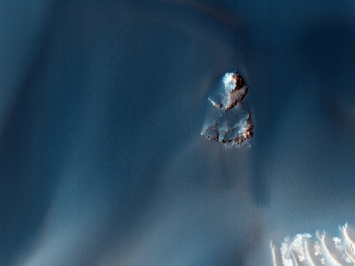 HiRISEWelsh's tweet image. Astudio Llethrau Twyni ama Gwympiadau

rhif: ESP_051849_2070
dyddiad caffael : 18 Awst 2017 
uchder: 284 km

uahirise.org/hipod/cy/ESP_0…
NASA/JPL-Caltech/UArizona
#Mars #NASA #Cymraeg #Cymru #Welsh