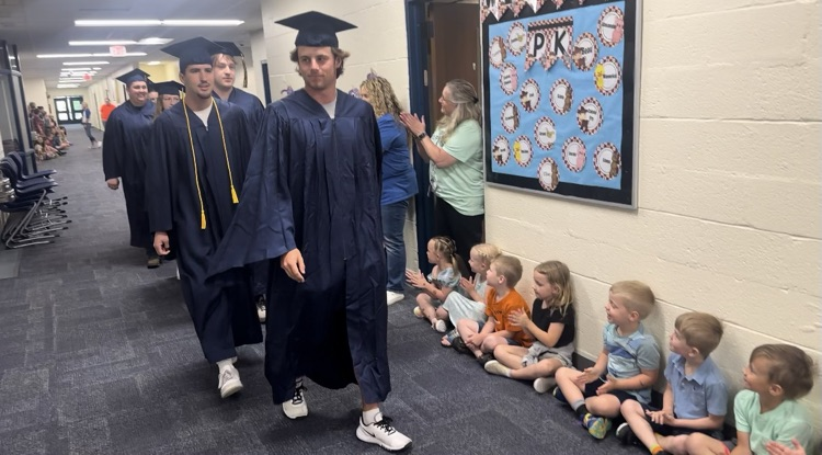 A new tradition at NWHSC as seniors take a lap around their elementary schools that prepared them well for MS, HS, and graduation. Awesome to watch our elementary students react with such excitement for our SENIOR CLASS OF 2024! Congratulations seniors! 👏🏻👏🏻👏🏻  @scottfrye37