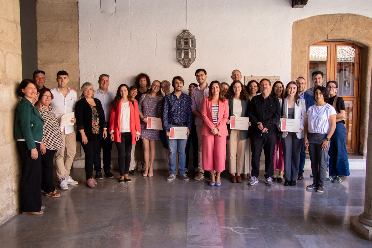 📸 Entrega de los Premios a la Excelencia en la Movilidad Internacional de estudiantes de la #UGR

👏 ¡Enhorabuena por el reconocimiento obtenido!

👁️ Galería de fotos completa en el siguiente enlace: sl.ugr.es/0e1U
