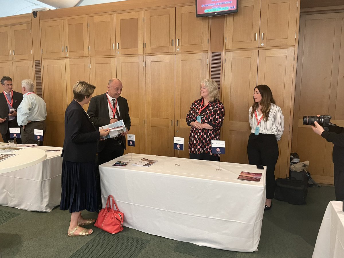 In Parliament today talking to MP’s about how @VisitEnglandBiz is championing people, place and prosperity through visitor economy growth with our Local Visitor Economy Partnerships #LVEPshowcase