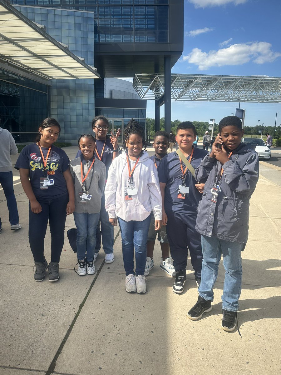 DC, The 5th graders at <a href="/clevelandacad/">Cleveland Academy</a> are here!