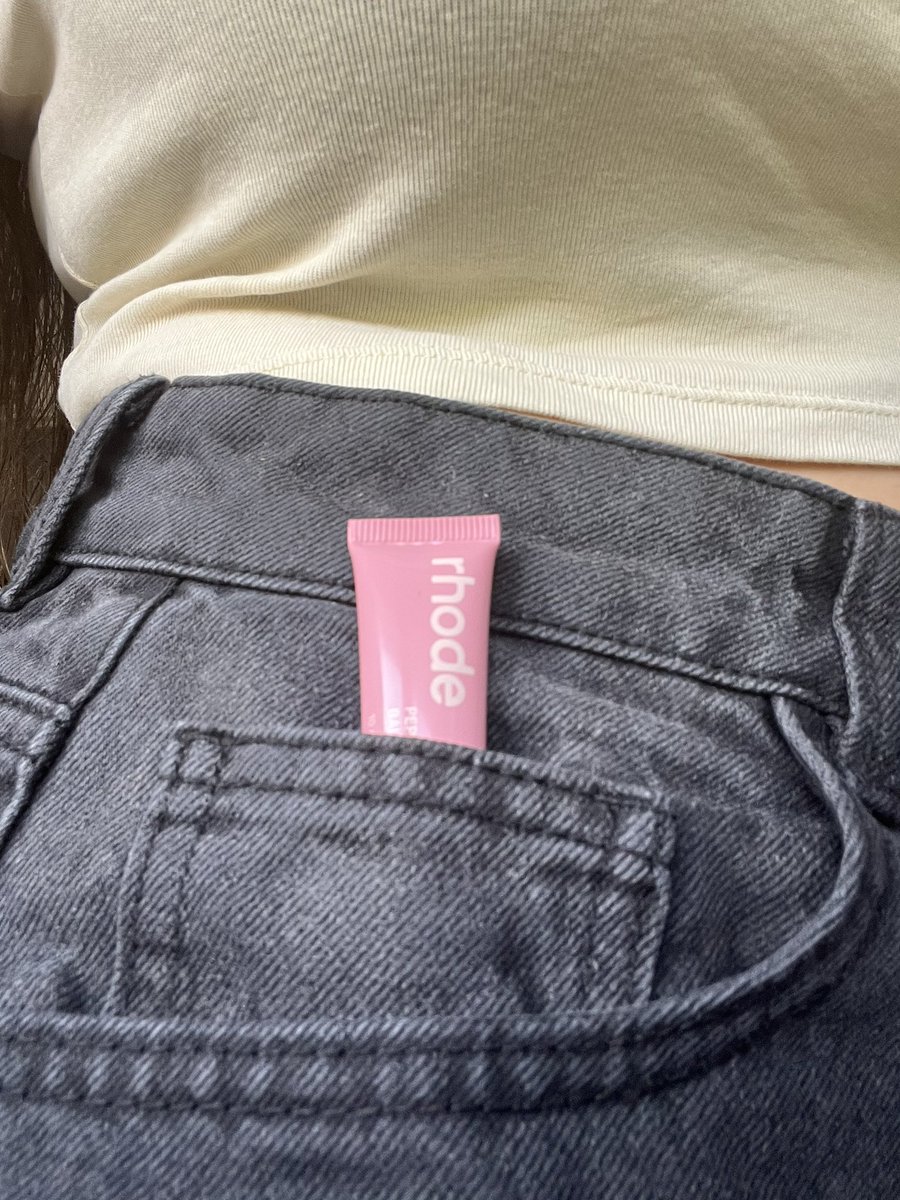 eternalemails's tweet photo. it’s for your rhode peptide lip treatment https://t.co/OpGpKUG6GG