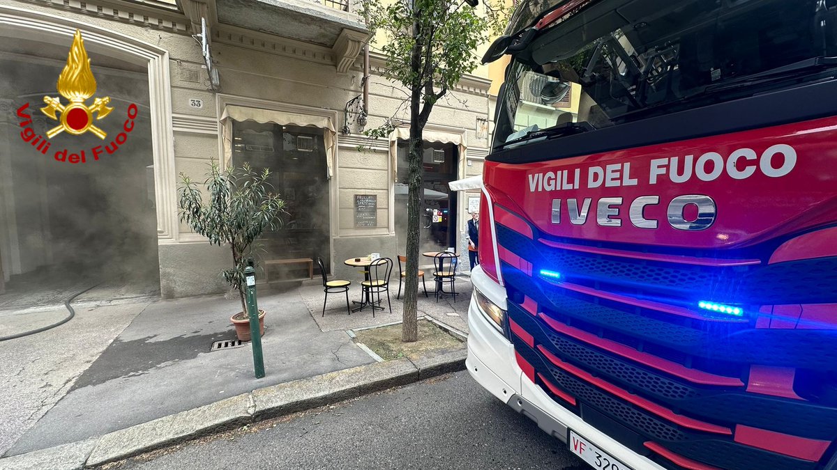 #Torino, #incendio nel seminterrato di un palazzo in via Berthollet, zona Porta Nuova: nessuna persona coinvolta, effettuate dalle squadre dei #vigilidelfuoco opere di spegnimento. Intervento in fase risolutiva [#22maggio 15:00]