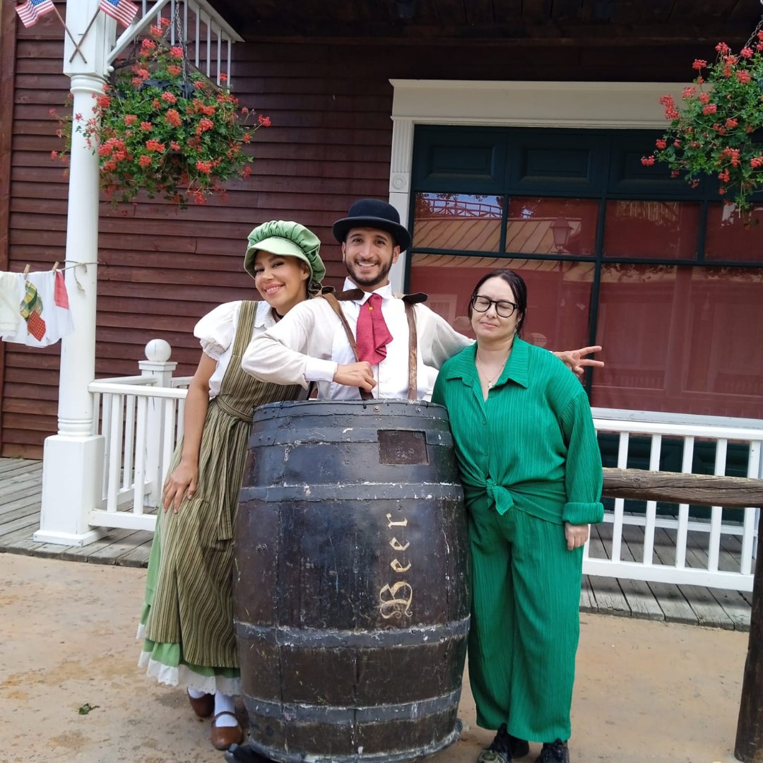 Ass_fsmental's tweet image. El 21 de maig, alguns usuaris dels Clubs Socials de Figueres i de Palafrugell van fer una sortida a #Portaventura. Van gaudir d&apos;un dia fantàstic! Agraïm a la @fundacionportaventura la seva col·laboració cap als usuaris de la nostra entitat. #salutmental #sortides #respirfamiliar