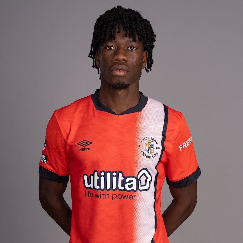 🟠 Issa Permanent (potentially )🟠

In the last few days rumours have been going around linking us with potentially signing Issa Kabore on a permanent. 

After having a brilliant season with us would you take the citizen in the championship hatters 🧡

#teamslikeluton #coyh