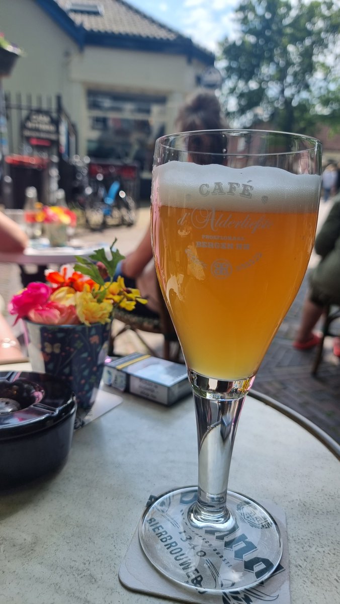 caravanliving's tweet photo. What else is there to do on a warm sunny day! https://t.co/eVbPDqBFi8