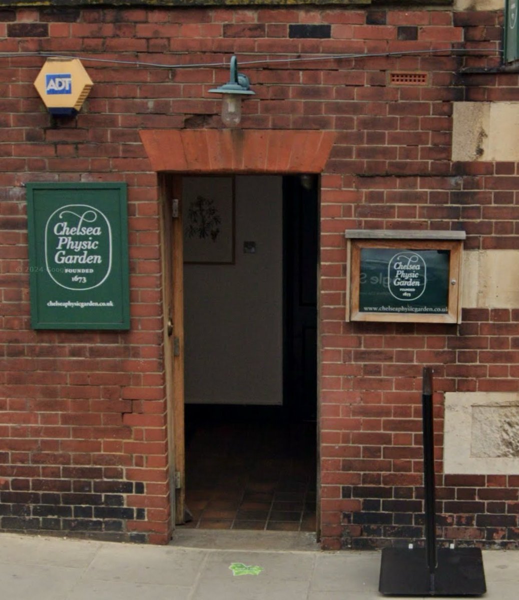 History a little off the beaten track.  Excellent guide Helene tells about some of London's quirky museums here - xlwalks.co.uk/Home/?p=4266