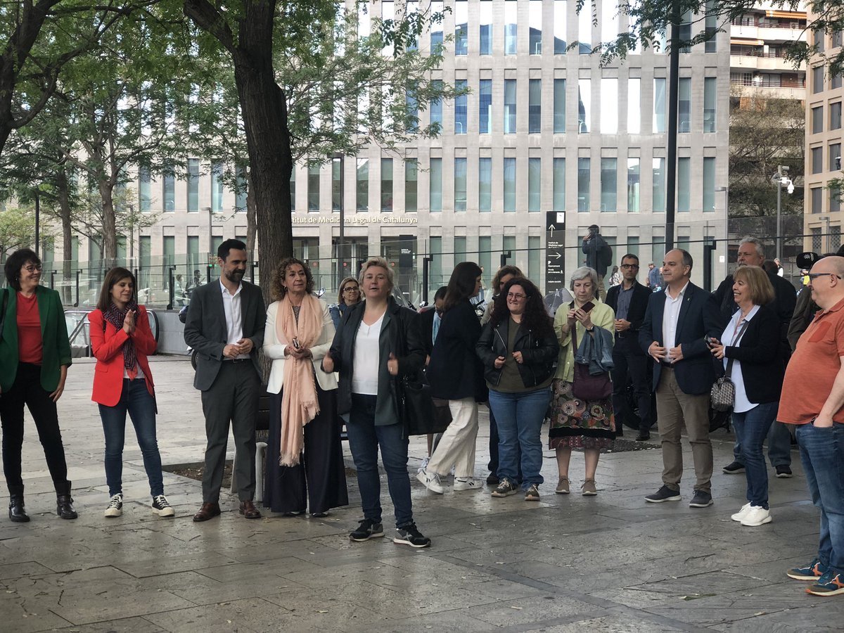 La repressió no ens farà callar ni aturar la lluita per la llibertat i la democràcia.

Tot el suport, Marta!✊🏾