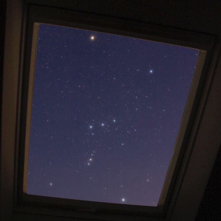 Astrophile_AR's tweet photo. كان يجد سلواه في النجوم 🌠 https://t.co/fojs0NKE5R