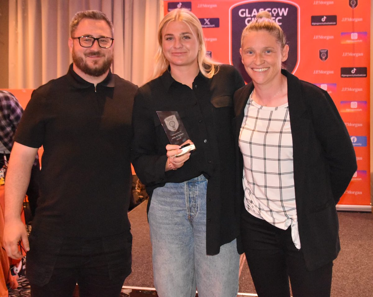 👌🇺🇸 Carlee Giammona took your goal of the season award for her superb solo strike against Aberdeen 🧡