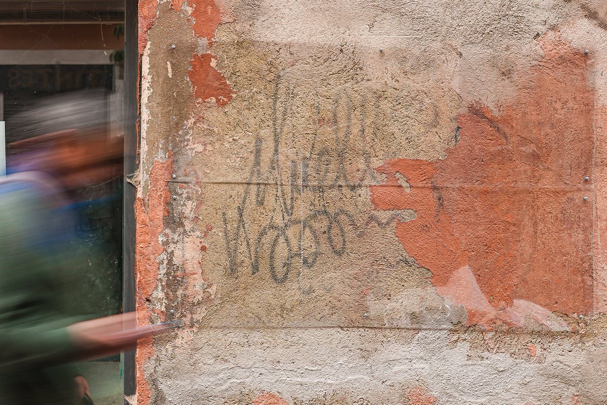 ✅ La @ComunidadMadrid restaurará y protegerá el grafiti del artista Juan Carlos Argüello, Muelle, aparecido en La Latina. 🎨 Muelle es reconocido como un icono de la Movida Madrileña y un pionero del arte urbano en España. +Info: c.madrid/bsjdp #MadridEsCultura