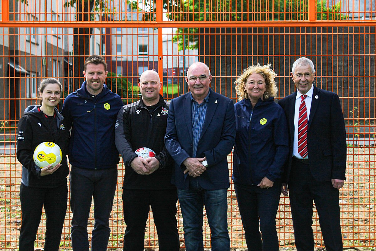 Aberdeen has become only the second city in the UK to be home to three Cruyff Courts 🤩 The latest facility, a free sports space embedded within its community, is named after legendary Dons captain Willie Miller. More ➡️ loom.ly/9yZaio8 @dlstreetsport | @JCFoundation