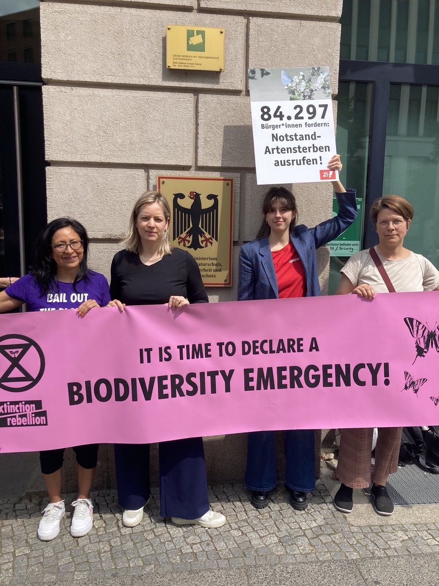 ExtinctionR_DE's tweet photo. It also calls for a citizens' council to be convened on the topic of "Stopping mass extinctions, saving biodiversity" ๐ค๐, similar to the committees in Ireland and France.
#SaveBiodiversity
#StopMassExtinction
#ActNow https://t.co/nrvtG7aPfu