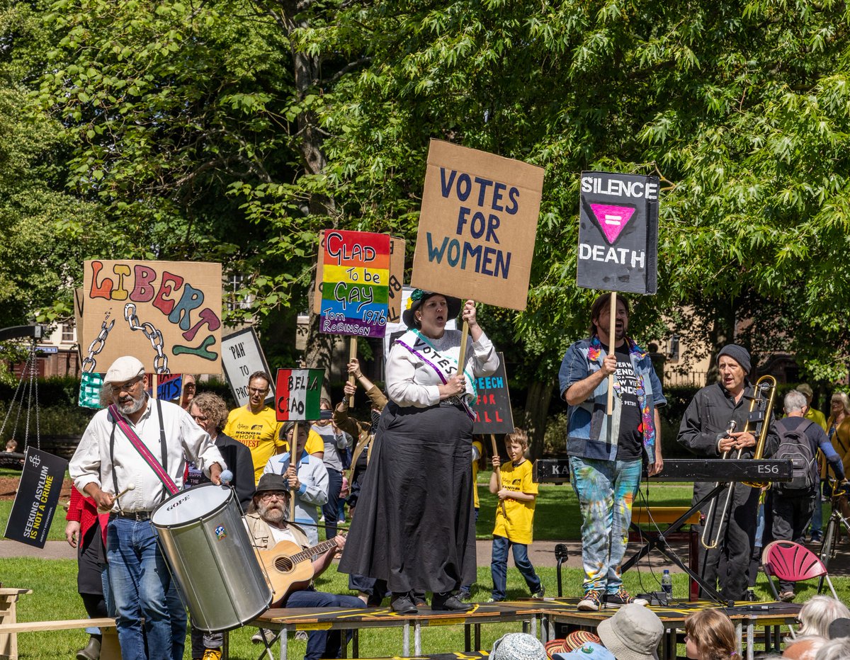 📻 It’s festival season in #EastAnglia and the latest edition of the #CivicUEA podcast is here.

<a href="/forster_johanna/">Johanna Forster</a> talks to <a href="/thecommonlotnc/">The Common Lot</a>, <a href="/georgia_philip/">Georgia Philip</a>, <a href="/RitualTheatre/">Contemporary Ritual Theatre</a> and <a href="/outtherearts/">Out There Arts</a>  about the transformative power of interdisciplinary theatre.

👂 bit.ly/4aAuGPA