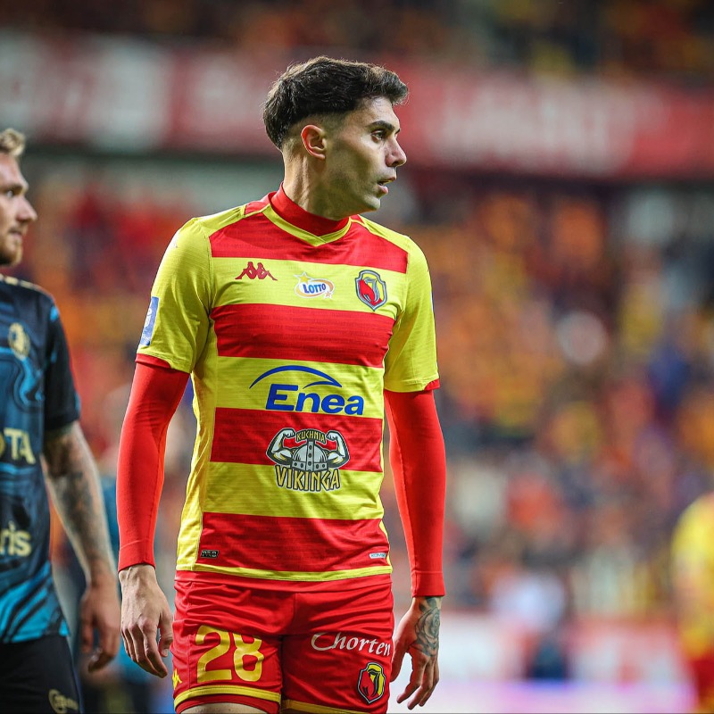 Jagiellonia1920's tweet photo. 🟨🟥 Pauza @JoseNaranjo7 i wracający @adriandieguez, czyli raport kartkowy przed sobotnim #FinałSezonu.
⚔️ #JAGWAR
📅 25.05, godz. 17:30
📍 Słoneczna 1
🟡🔴 #JagaToMy