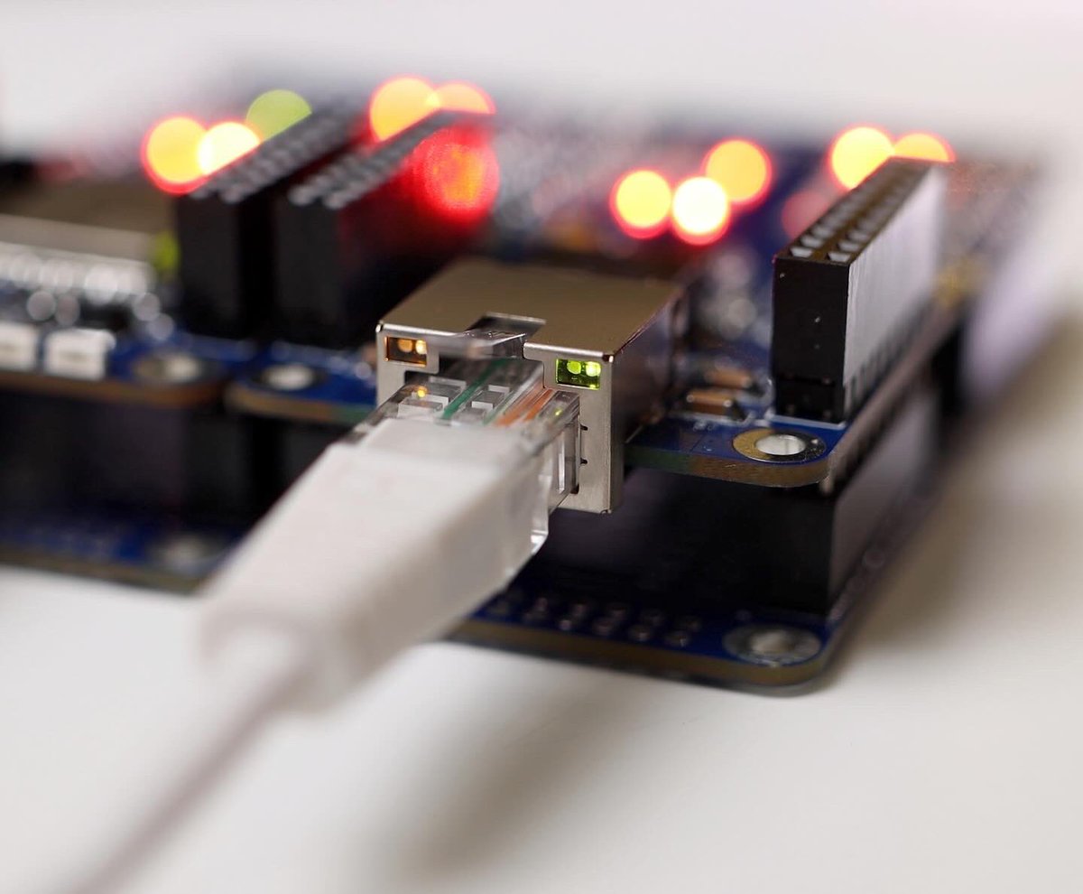 next.module tweet media