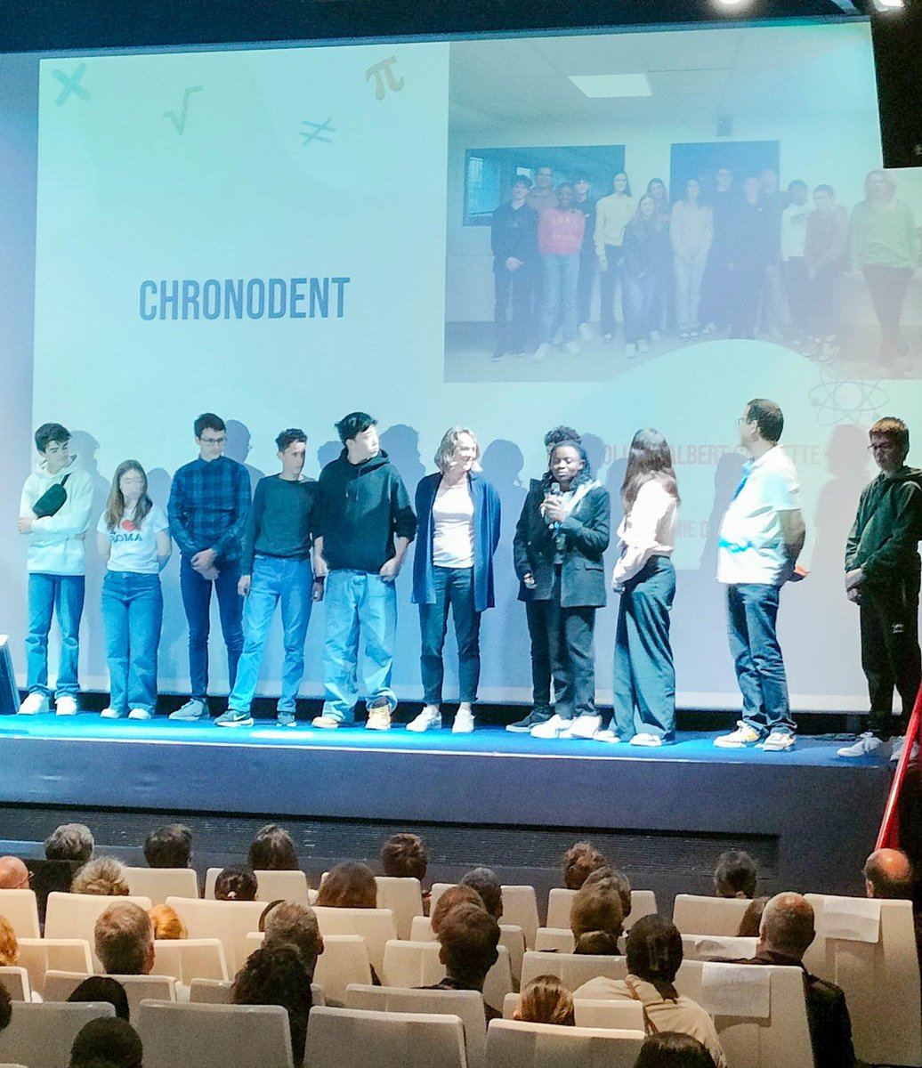 aclimoges's tweet photo. Un grand bravo aux élèves du collège Albert Calmette de l'@aclimoges qui ont obtenu un prix partenaire lors de la finale nationale du concours #Cgénial mercredi 15 mai.
Avec deux lycées, ils ont, ensemble, représenté l'académie de Limoges contre 29 autres collèges et 18 lycées. https://t.co/eSmRbvS0hT