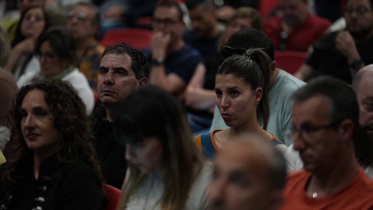 Industria_CCOO's tweet photo. 📷 @Industria_CCOO Estamos en nuestro Consejo Federal

Nos convocamos, al menos, tres veces al año y, con carácter extraordinario, cuando así lo considere la Comisión Ejecutiva Federal o cada vez que lo solicite un tercio del propio Consejo #PactoIndustriaYA https://t.co/EpE4TCln56