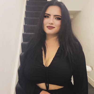 billie ✨ is drafting. ✨ tweet media