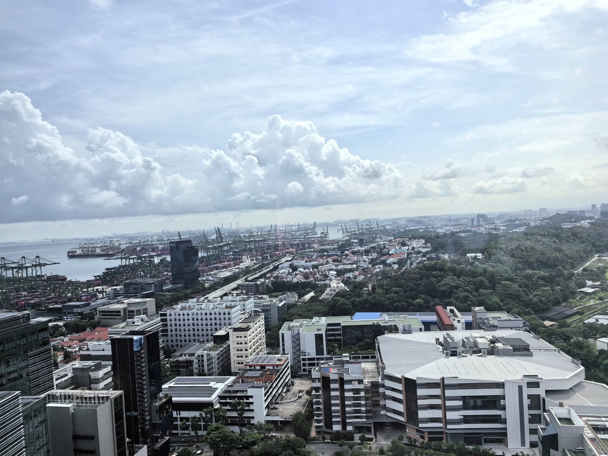 lichengcain's tweet photo. Visited Google Singapore office. Great views and office food. 

Above all, very productive discussion about our collab on Zero Knowledge(ZK). 

ZK is the endgame. https://t.co/ta96uTbQ5U