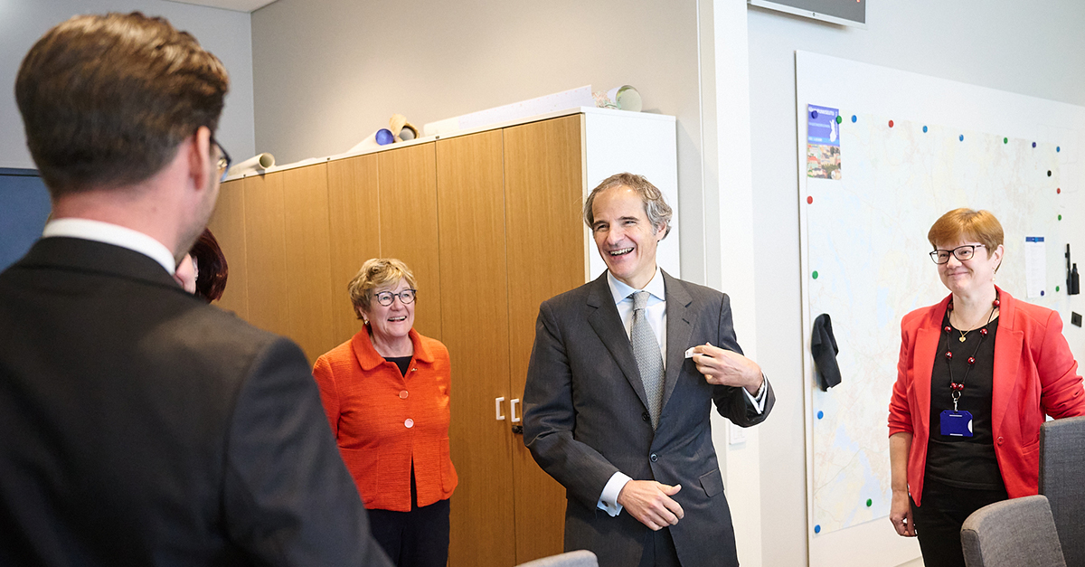 STUK_FI's tweet photo. Director General of @iaeaorg @rafaelmgrossi and his delegation participated on May 21-22 to the @nordicnuclearf1 in Helsinki. Today, we had a pleasure to host DG Grossi at STUK, where he had topical discussions with STUK's management and met STUK's personnel. https://t.co/VTLQXR37dD