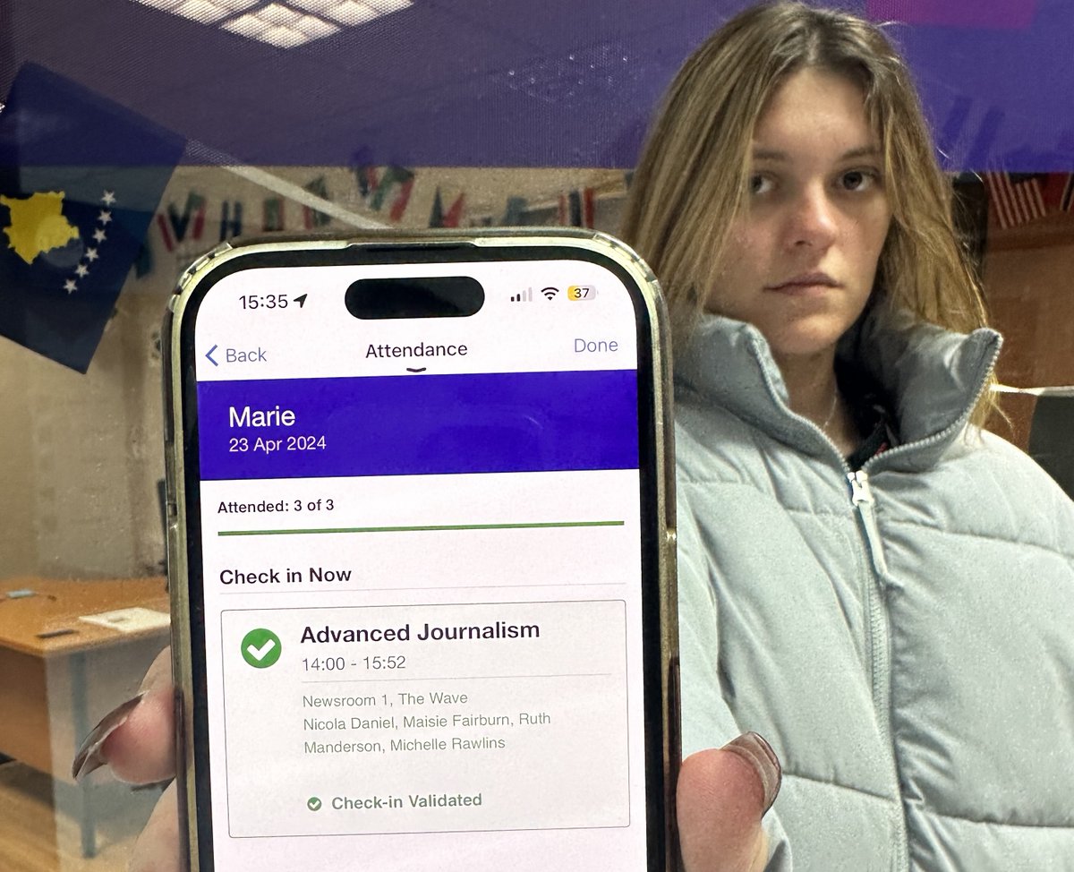 1/9 Could @sheffielduni use an “Orwellian” attendance app to spy on, or even wrongfully deport, #Sheffield students? For @nowthenmag I investigate the fine-print behind the Israeli-owned app, used by at least 11 unis. What I found = alarming. A 🧵👇 @SheffieldMRG @SheffieldUCU