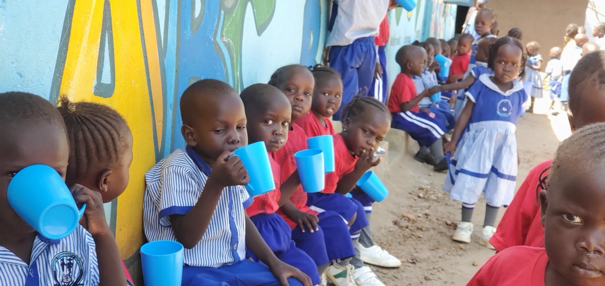 Ubuntu Community School tweet media