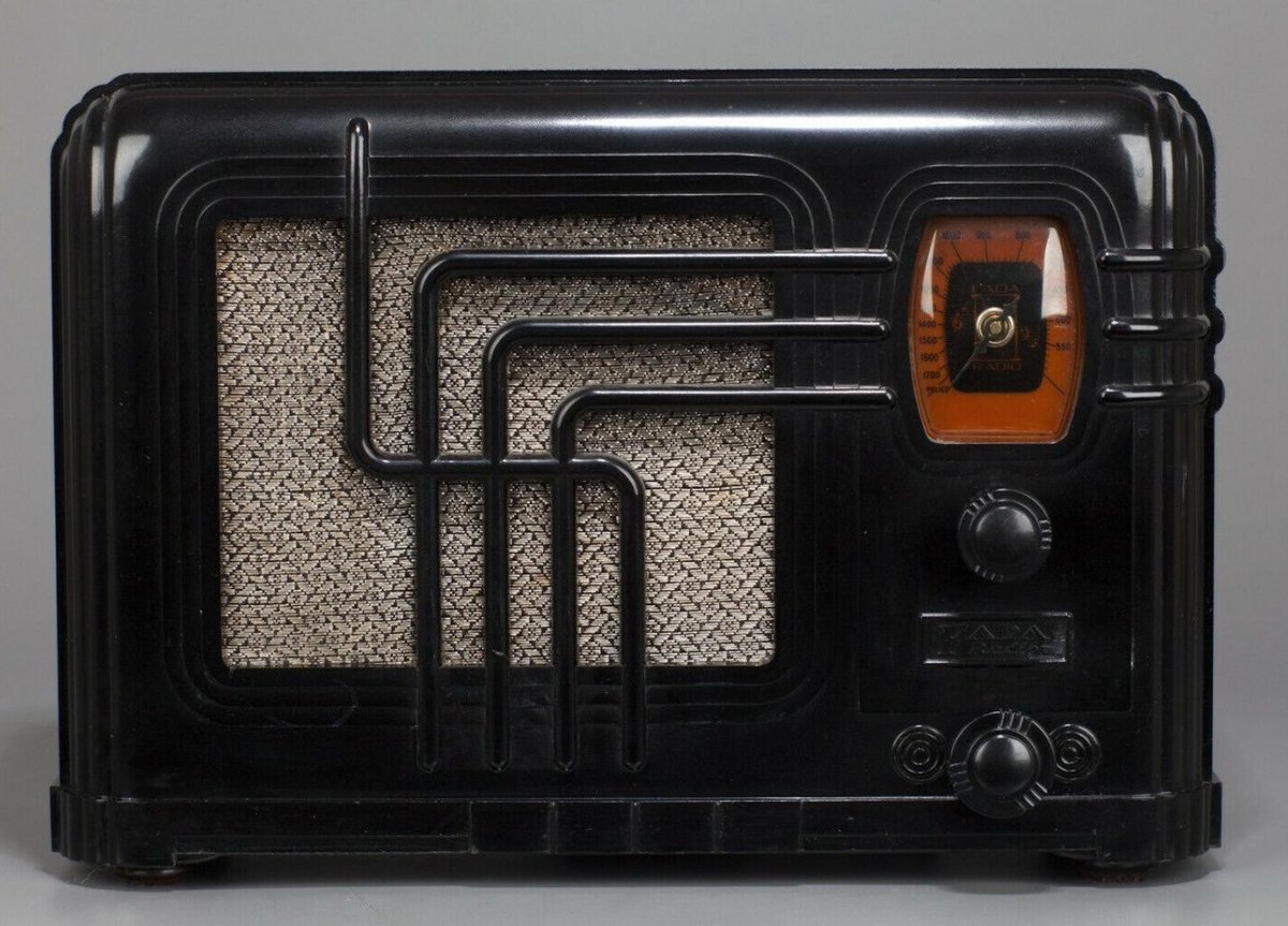 FADA 'Coloradio' Tube Radio, Model 260B, designed in 1935