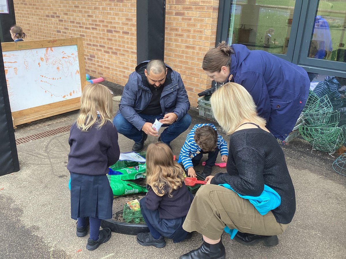 Cowbridge Lower School (Nursery-Y4) tweet media