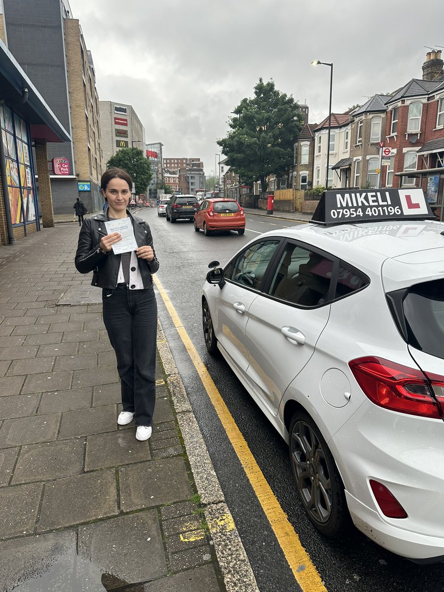 Mikelidriving's tweet photo. Congratulations to Mirjeta who passed her driving test today at 1st attempt at Wood Green DTC 9:27am 22/5/24. Well done 👏👏only 2 minor faults not bad. I wish you safe driving fir life and all the best 👏🥳🚗

#driver #skillsforlife #safe #passed1sttime #mikelidrivingschool https://t.co/nJrTnVC4jE