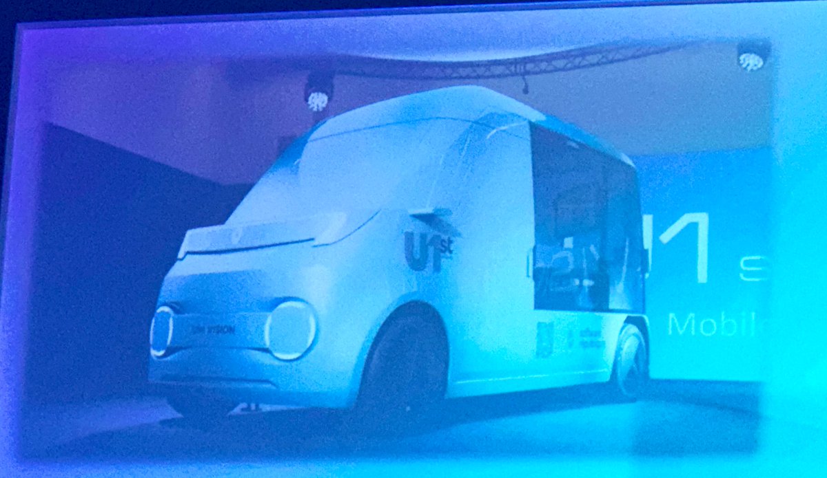 jeanlucr's tweet photo. 🚐 NOUVEAUTE : #U1stVision : van connecté de #santé par @renaultgroup avec #SoftwareRepublique : Thalès, Eviden, Essilor, Dassault, STMicro, Orange…

#VivaTech  @VivaTech 
#Healtech https://t.co/Mutv8gpwGI
