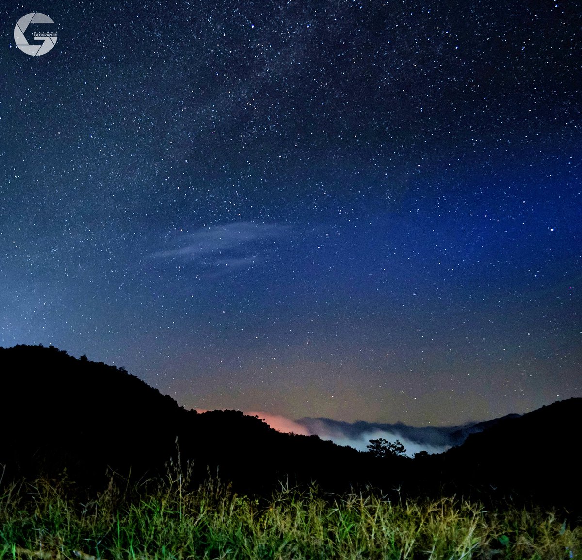 The starry night sky over Nansheng Town’s Zaquan Village in Wuzhishan, Hainan
Photographer: Qing Feng
#hainangeo #photography #starrynight #coastallife #tropicalisland