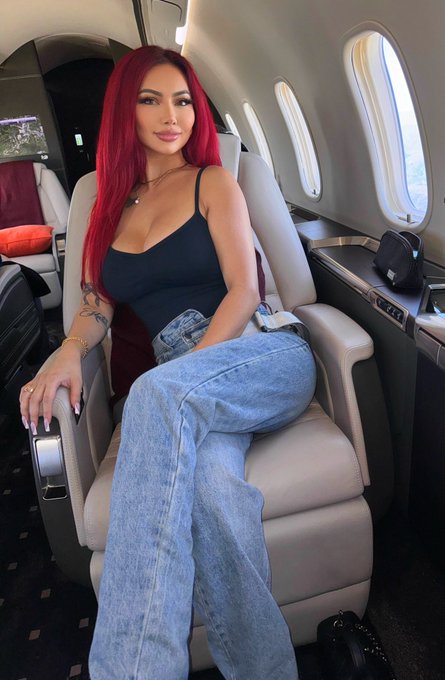 my office for today 🌤️🛩️ https://t.co/wSxNGEcNXR