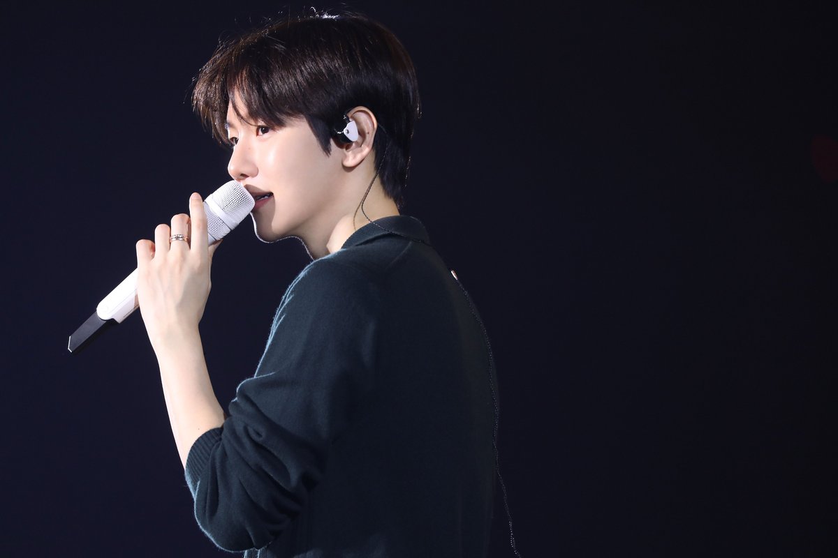 BAEKHYUN_INB100's tweet photo. Lonsdaleite in SEOUL Behind

#백현 #BAEKHYUN #Lonsdaleite #2024BAEKHYUNASIATOUR https://t.co/c0Ujio3zzt