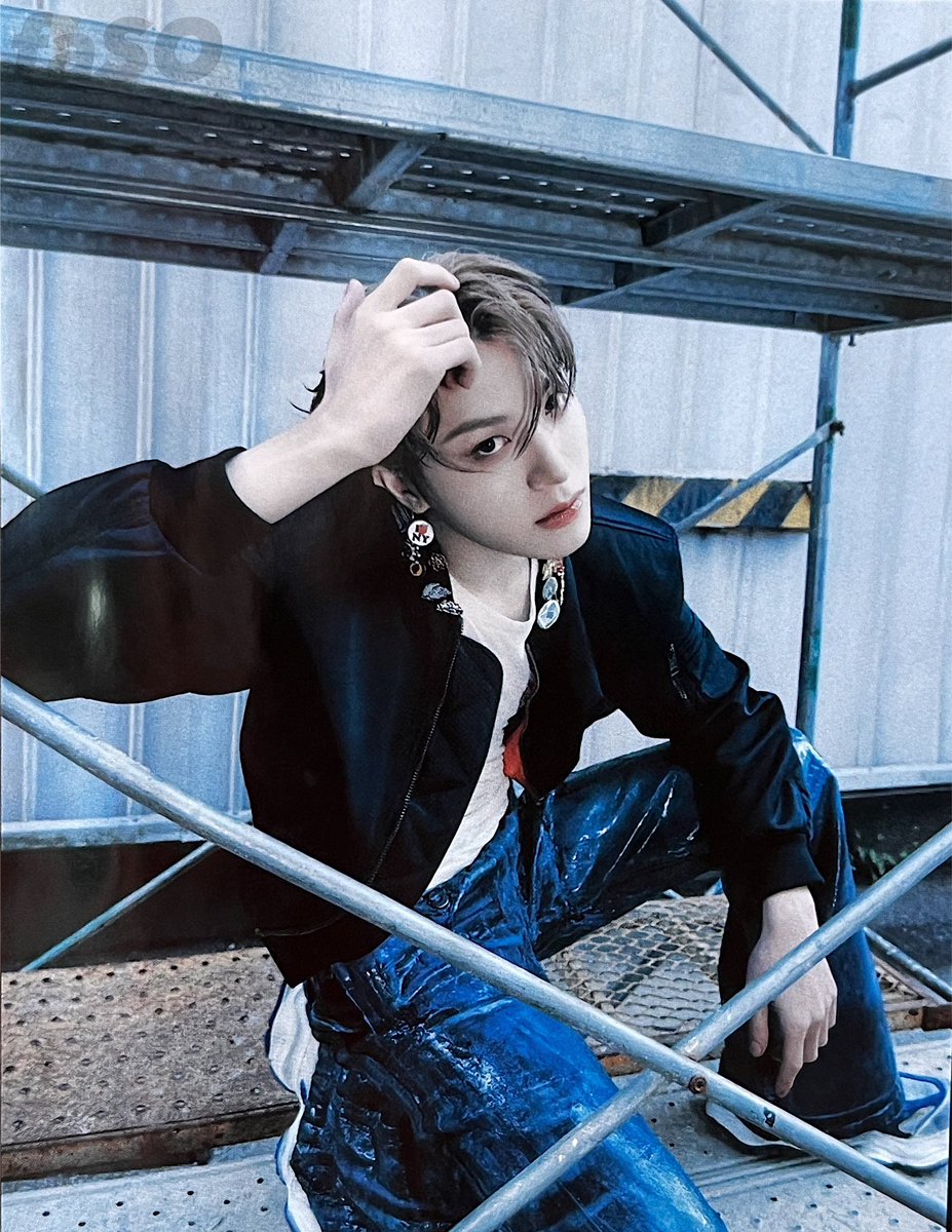 junghwanfeed's tweet photo. Junghwan blessing the modeling industry! #소정환 #SOJUNGHWAN https://t.co/SNpswcTAl3