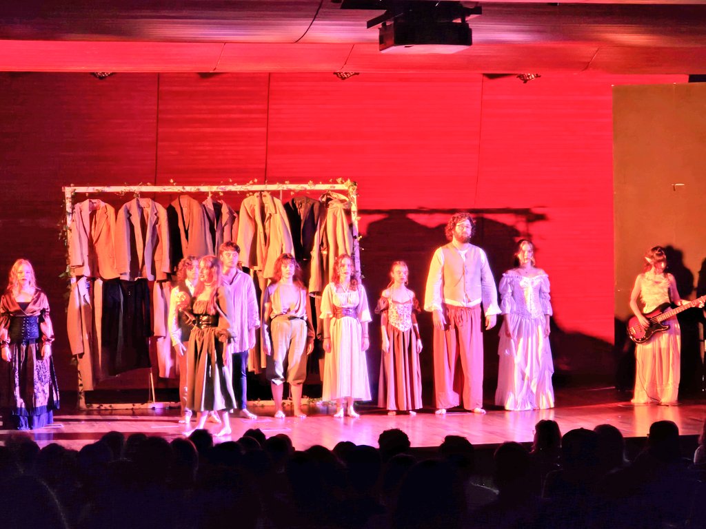 Carme Fenoll tweet media